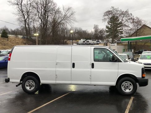 Used 2015 GMC Savana 2500 G2500 image 6