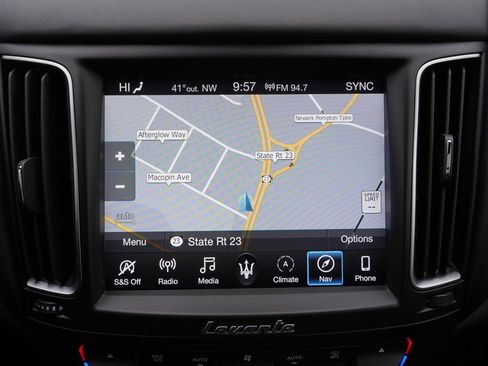 Used 2019 Maserati Levante S GranSport image 44