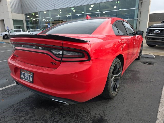 Used 2017 Dodge Charger R/T w/ Blacktop Package RWD image 3