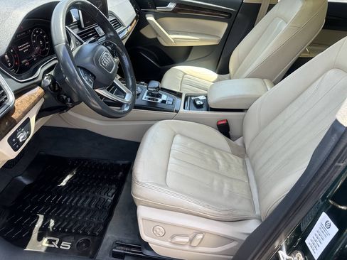 Used 2019 Audi Q5 2.0T Premium Plus w/ Premium Plus Package AWD/4WD image 11