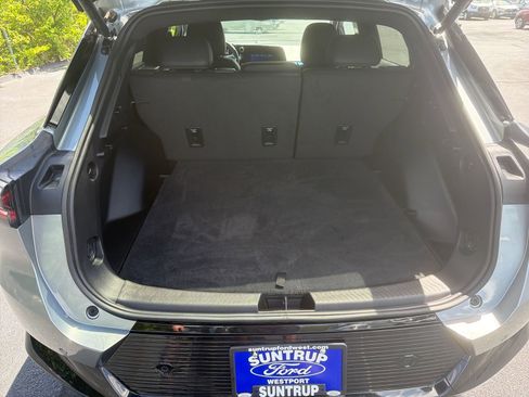 Used 2024 Chevrolet Equinox EV LT AWD/4WD image 15