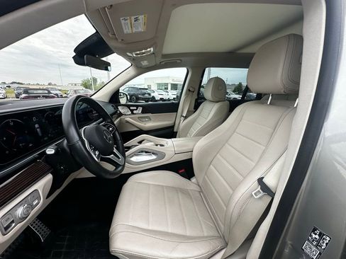 Used 2022 Mercedes-Benz GLS 450 4MATIC image 8