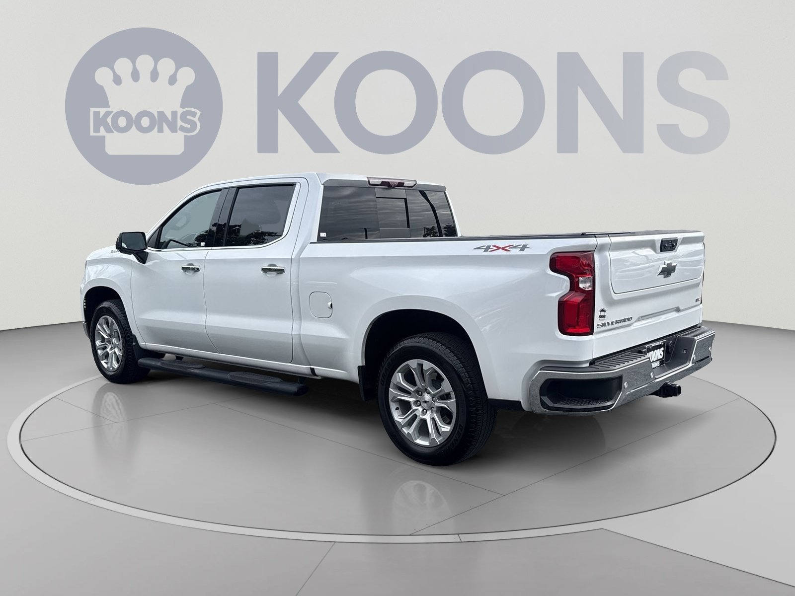 Used 2025 Chevrolet Silverado 1500 LTZ w/ LTZ Premium Package AWD/4WD image 8