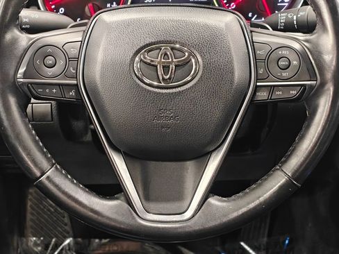Used 2020 Toyota Camry XSE FWD image 6