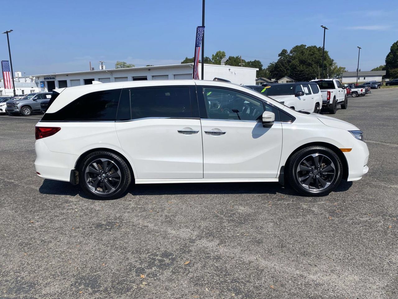 Used 2022 Honda Odyssey Elite image 9