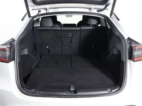 Used 2023 Tesla Model Y Long Range image 15