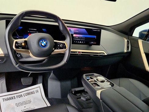 Used 2024 BMW iX xDrive50 w/ Sport Package AWD/4WD image 12