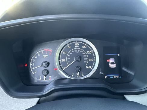 Used 2022 Toyota Corolla LE FWD image 16