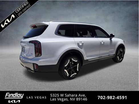 Certified 2024 Kia Telluride EX w/ EX Captain's Chair Package AWD/4WD image 5