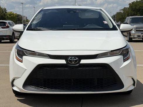 Used 2020 Toyota Corolla LE FWD image 8