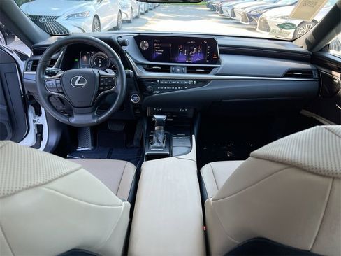 Certified 2020 Lexus ES 300h w/ Premium Package image 21