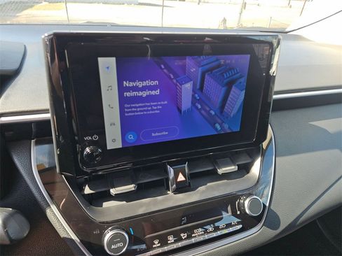 Used 2024 Toyota Corolla LE image 21