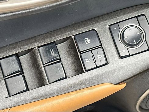 Used 2015 Lexus NX 200t FWD image 16