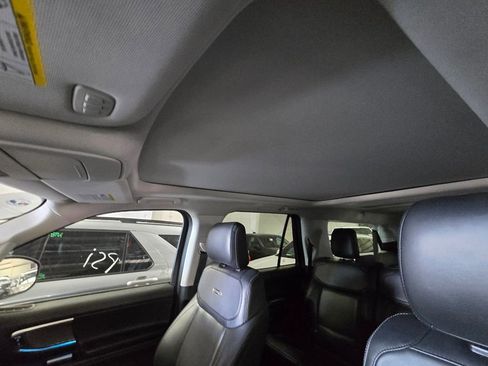 Used 2025 Ford Expedition Max Platinum image 10