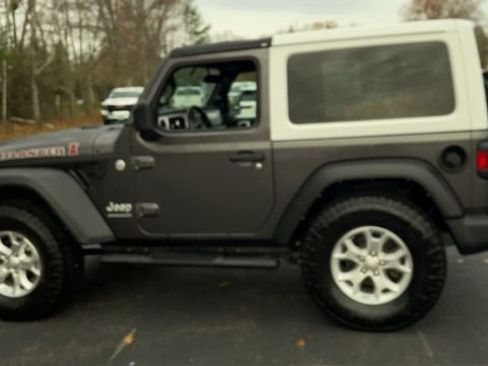 Used 2021 Jeep Wrangler Sport image 6