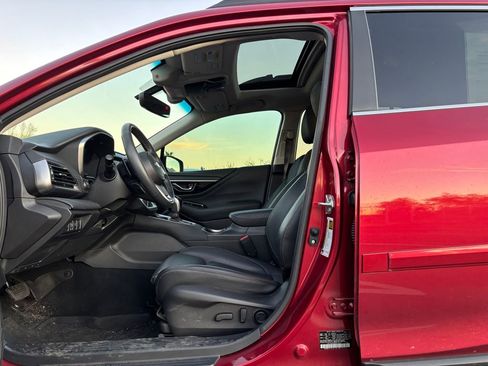 Used 2022 Subaru Outback Limited XT image 3