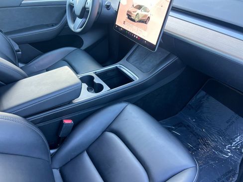 Used 2023 Tesla Model Y Long Range image 16