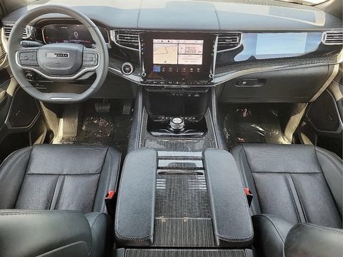 Used 2022 Jeep Wagoneer Series II w/ Convenience Group I RWD image 12