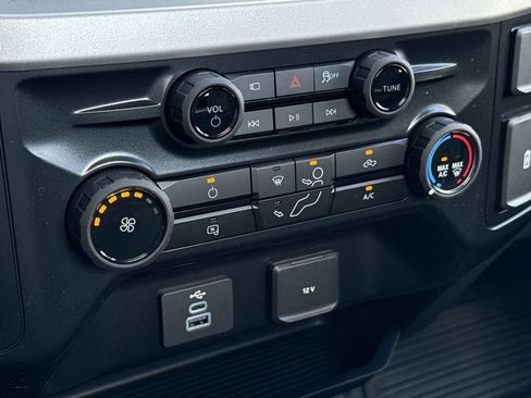 New 2025 Ford F350 XL w/ 360-Degree Camera Package RWD image 21