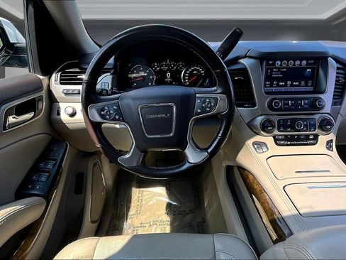 Used 2017 GMC Yukon Denali w/ Open Road Package AWD/4WD image 8