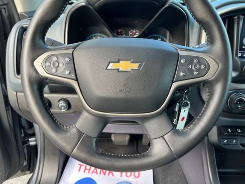 Used 2022 Chevrolet Colorado Z71 w/ Safety Package AWD/4WD image 39