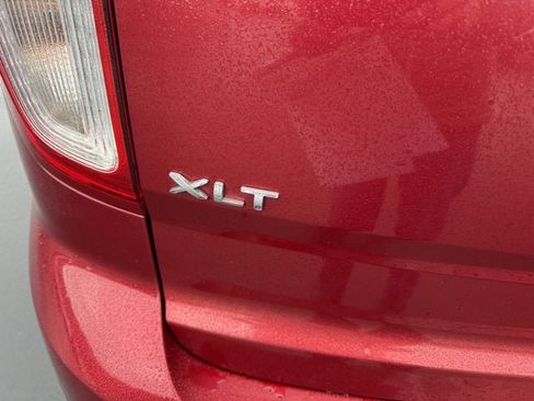 Used 2013 Ford Explorer XLT image 31