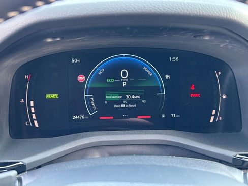 Used 2025 Toyota Camry SE image 35