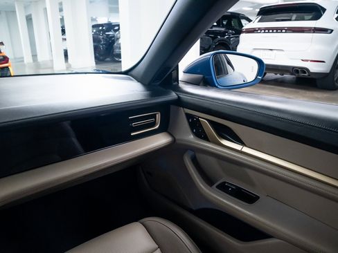 Used 2023 Porsche Taycan 4S image 11