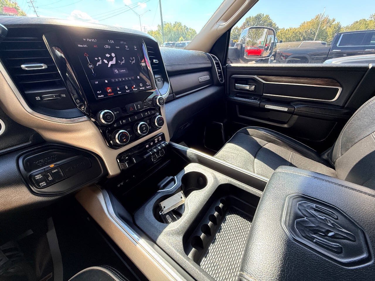 Used 2019 RAM 3500 Laramie AWD/4WD image 28