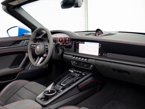 Certified 2025 Porsche 911 Targa 4 GTS image 23