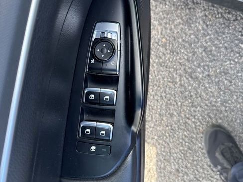 Used 2022 Kia K5 LXS image 16