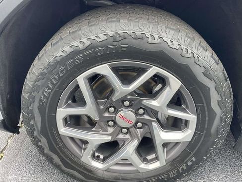 Certified 2023 GMC Sierra 1500 SLT w/ SLT Premium Package AWD/4WD image 8