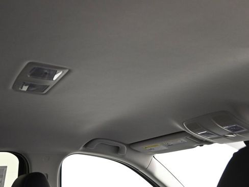 Used 2025 MAZDA CX-5 AWD 2.5 S w/ Select Package image 17