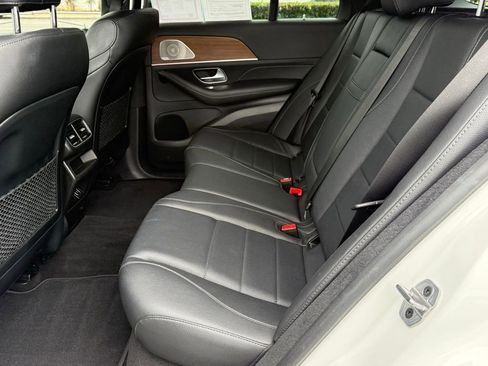 Used 2021 Mercedes-Benz GLE 350 4MATIC image 32