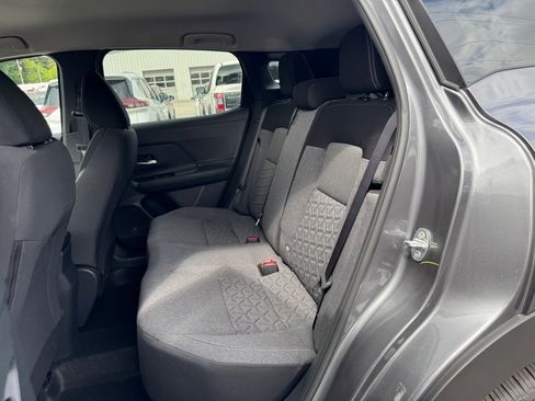 New 2025 Nissan Kicks SV image 11