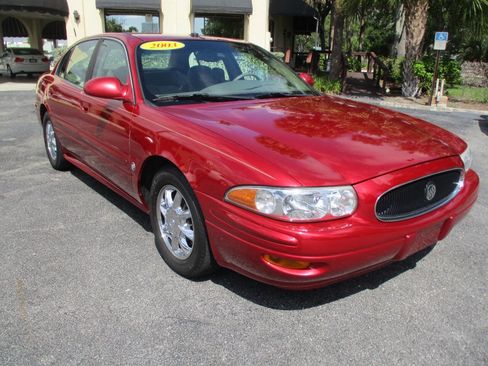 Used 2003 Buick Le Sabre Limited w/ Celebration Edition Package FWD image 2