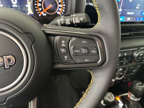 Used 2024 Jeep Wrangler Willys image 16