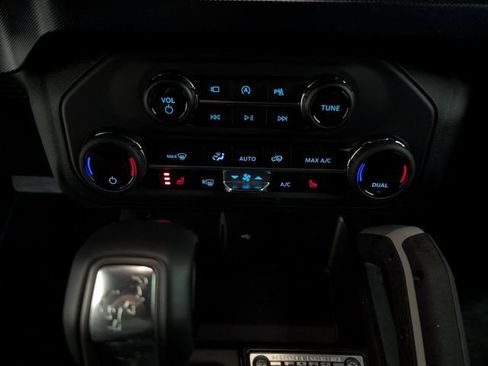 Used 2023 Ford Bronco Outer Banks AWD/4WD image 27
