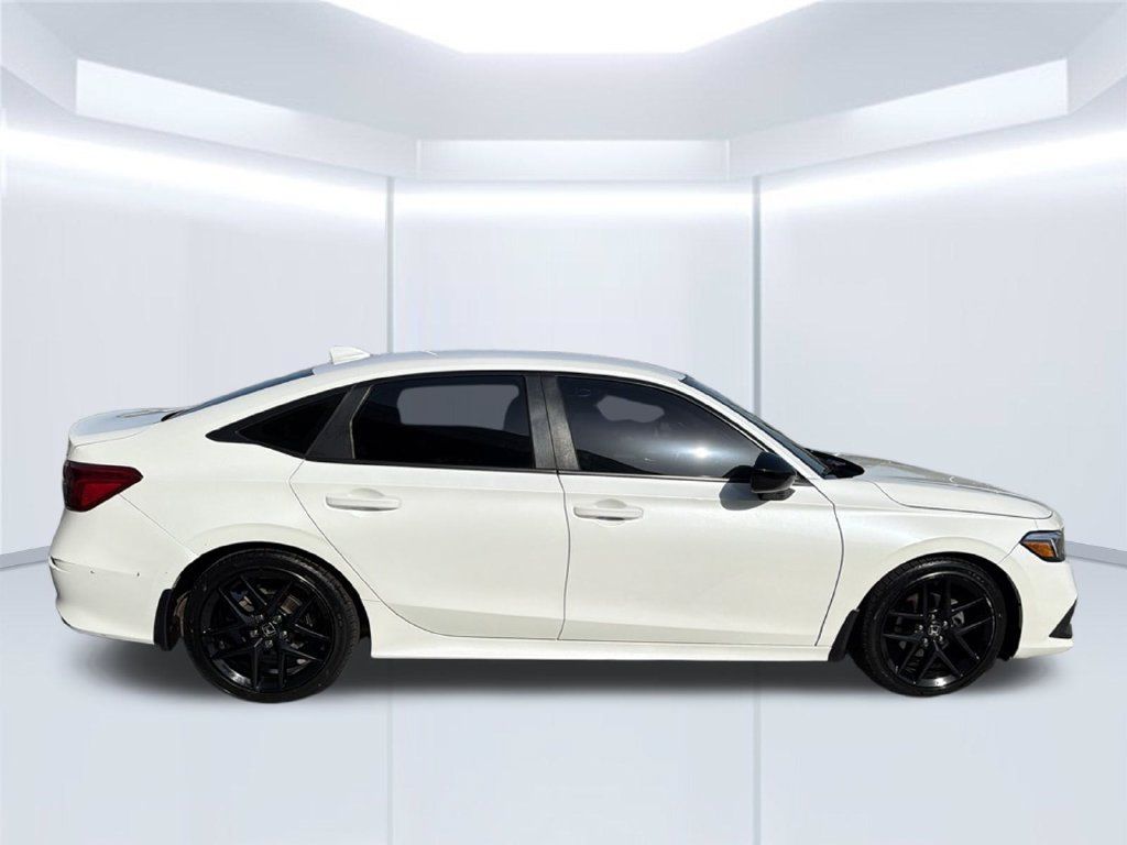 Used 2023 Honda Civic Sport image 7