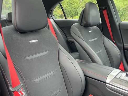 Certified 2023 Mercedes-Benz C 43 AMG 4MATIC Sedan image 36