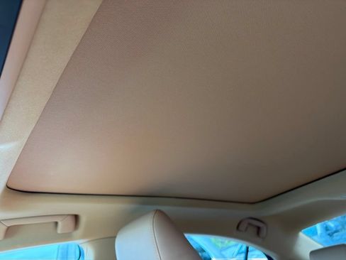 Used 2024 Lexus ES 350 w/ Premium Package FWD image 26