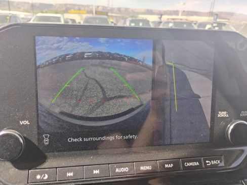 Used 2023 Nissan Pathfinder SL image 26