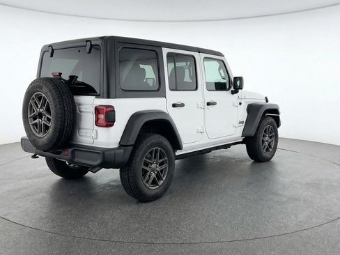 Used 2025 Jeep Wrangler Sport S AWD/4WD image 9