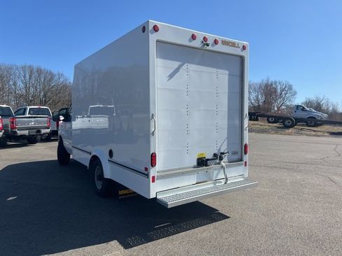 New 2026 Ford E-350 and Econoline 350 Super Duty w/ Power Equipment Group image 7