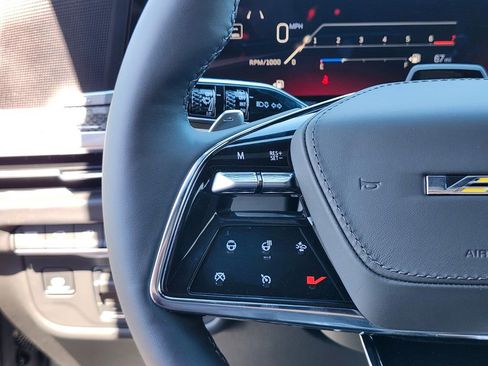 New 2026 Cadillac Escalade V w/ LPO, Floor Liner Package AWD/4WD image 30