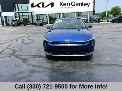 Certified 2025 Kia K4 GT-Line Turbo FWD image 4