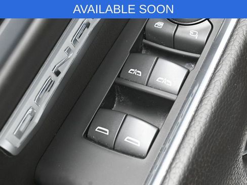 Used 2022 GMC Sierra 1500 Denali AWD/4WD image 13