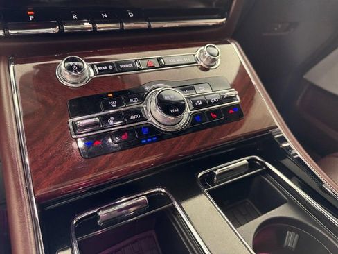 Used 2022 Lincoln Aviator Black Label w/ Dynamic Handling Package image 26