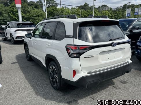 Used 2025 Subaru Forester Limited AWD/4WD image 7