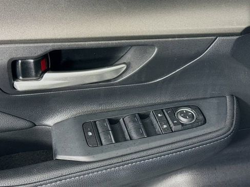 Certified 2025 Toyota Grand Highlander FWD image 17